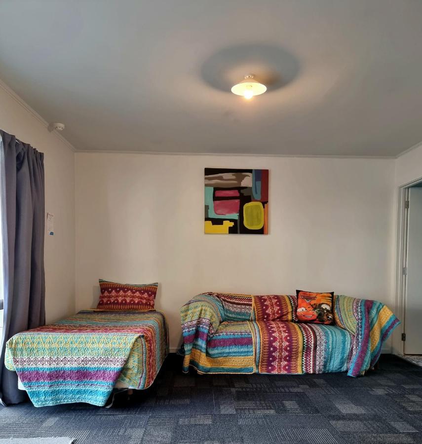 Lottin Point Motel Cape Runaway Exteriör bild